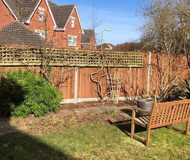 A customers fence we erected that has close boards with concrete posts and gravel boards. 