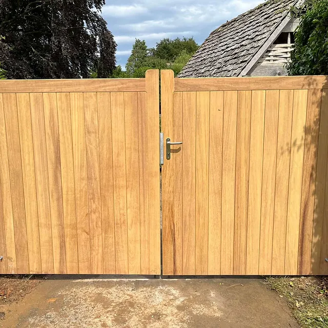 timber gate